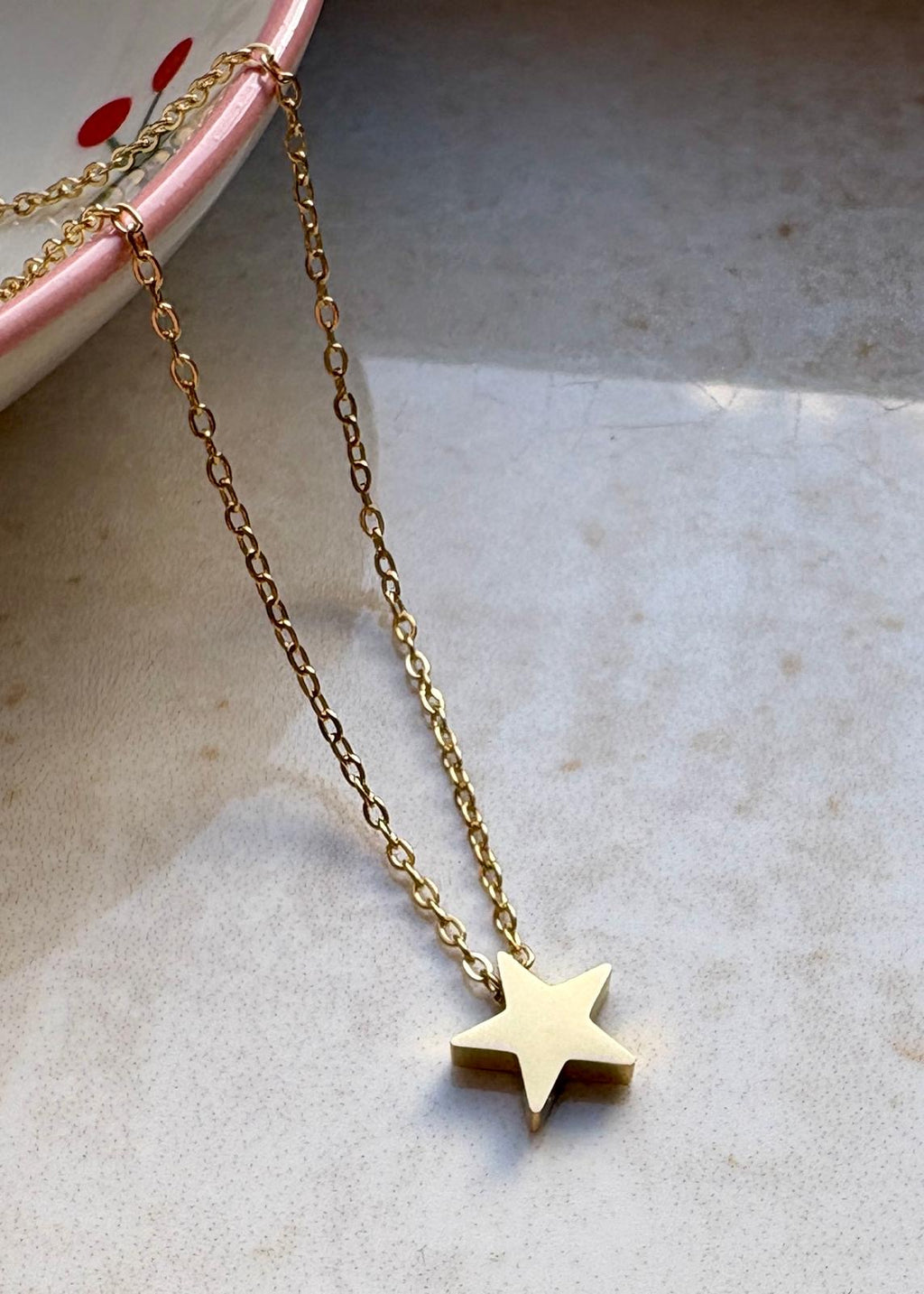 Gold star necklace tarnish free gold plated 