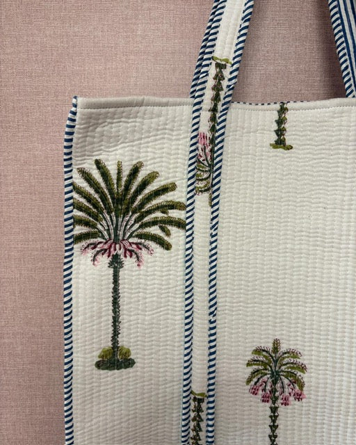 Quilted Tote Bag - White with Palm Trees